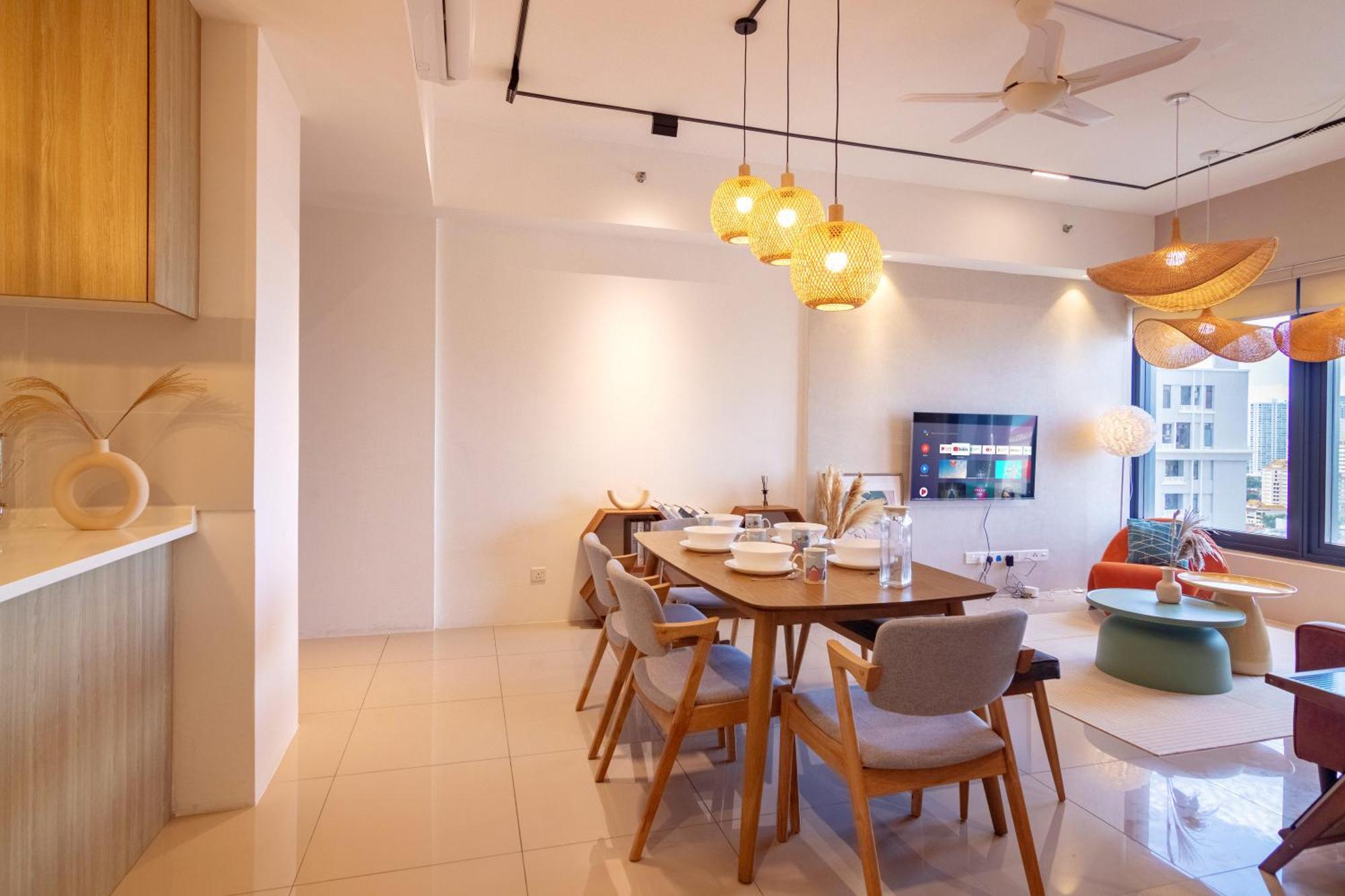Tropicana 218 X Airlevate Suites George Town Buitenkant foto