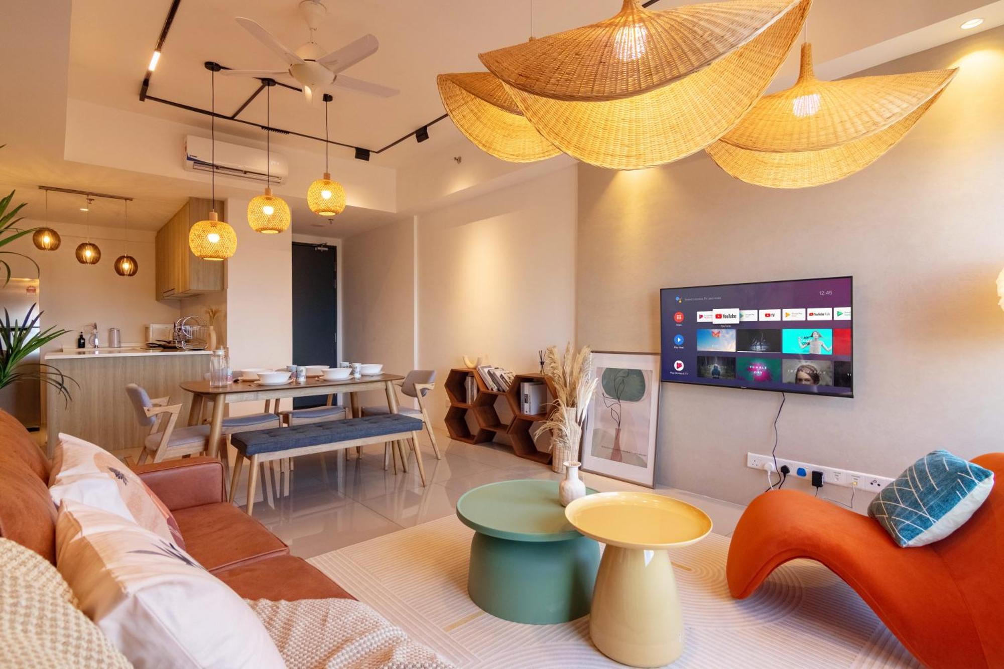 Tropicana 218 X Airlevate Suites George Town Buitenkant foto