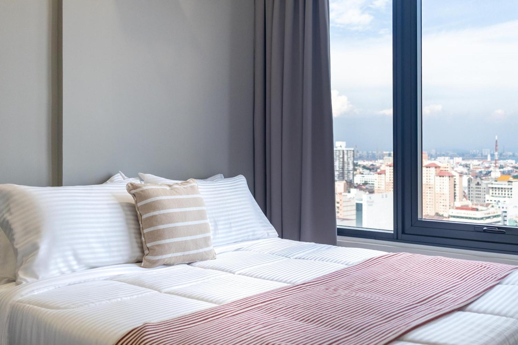 Tropicana 218 X Airlevate Suites George Town Kamer foto